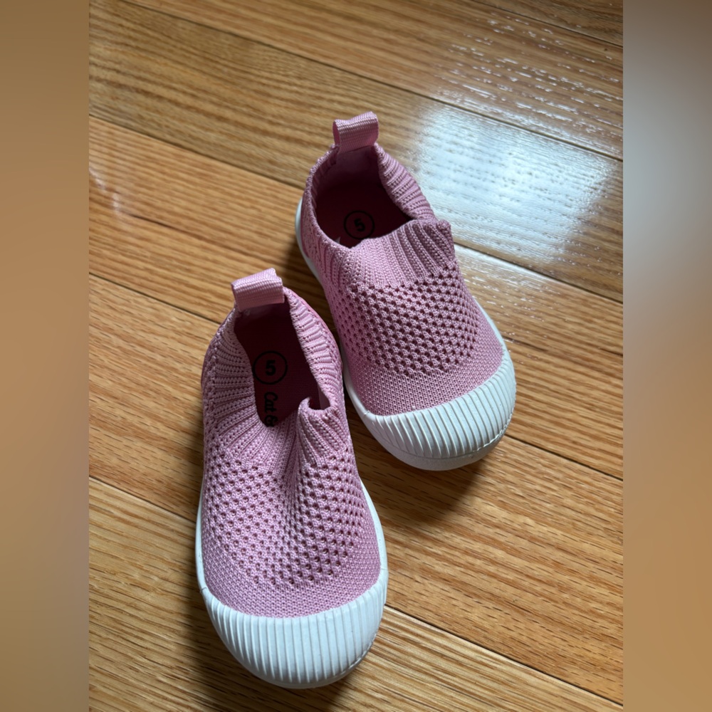 Brand new Cat and Jack stretchy shoes